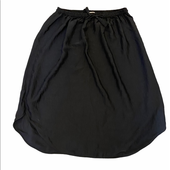 H&M Black Light Weight Drawstring Mid Length Skirt - Picture 1 of 7